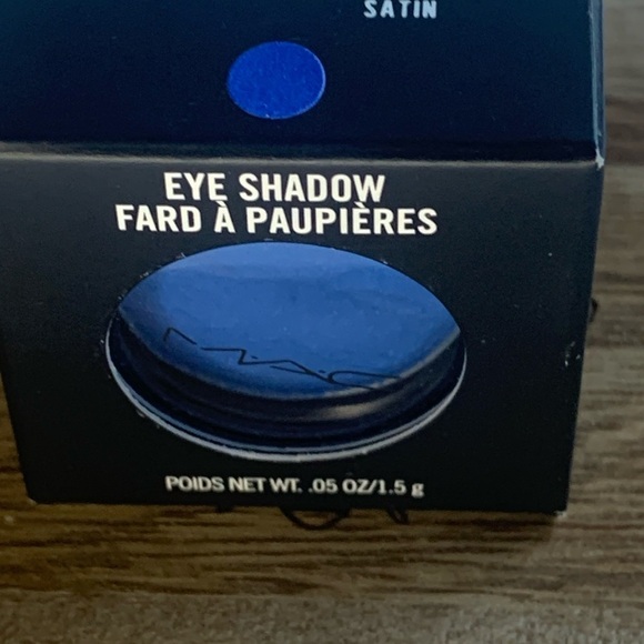 MAC Cosmetics Eye Shadow Blue Triennial Wave New in box - Picture 2 of 4